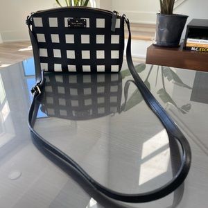 Black and white Kat Spade Cross Body Purse.